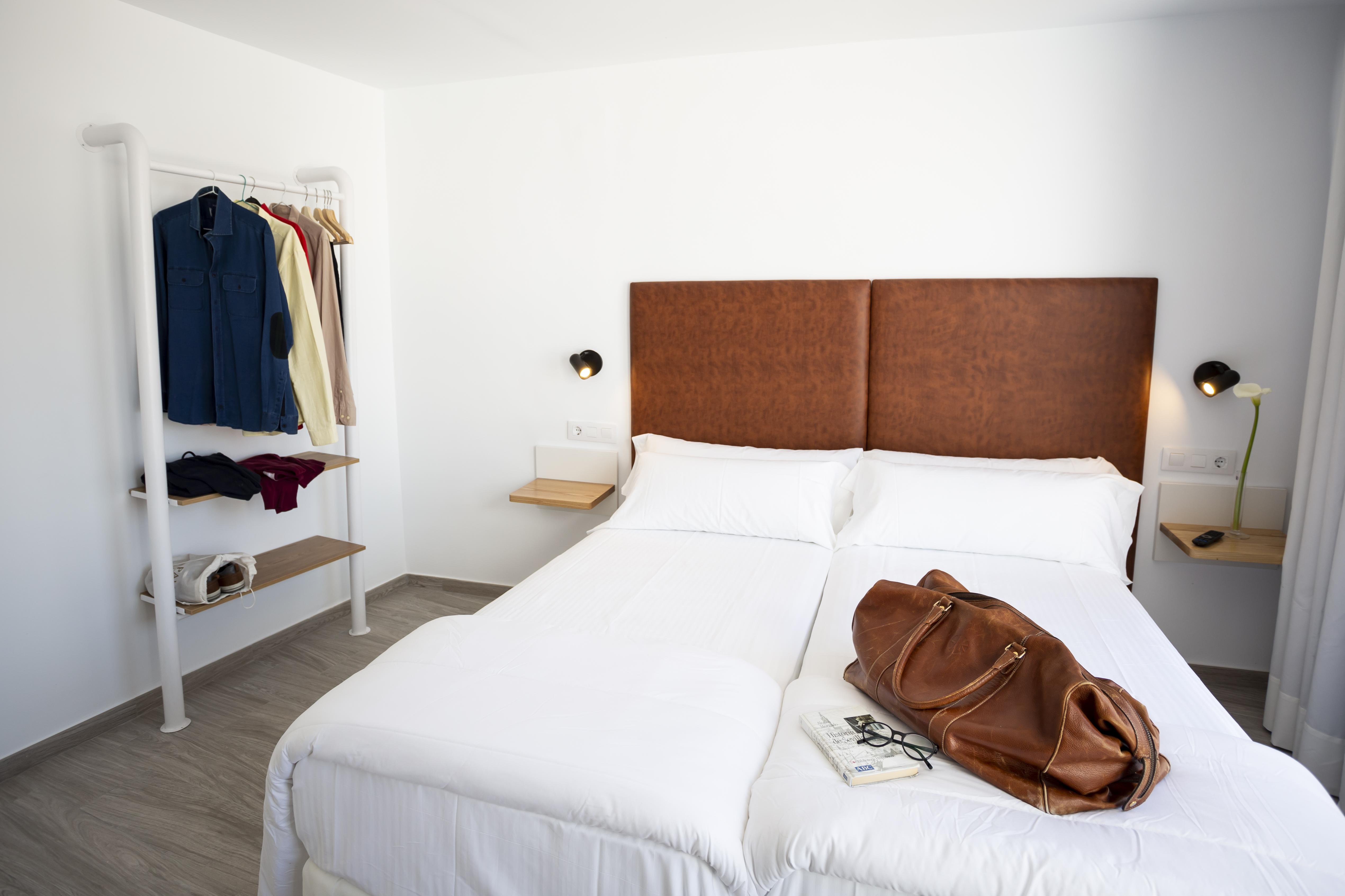 Basic Hotel Sevilla Catedral Exterior photo
