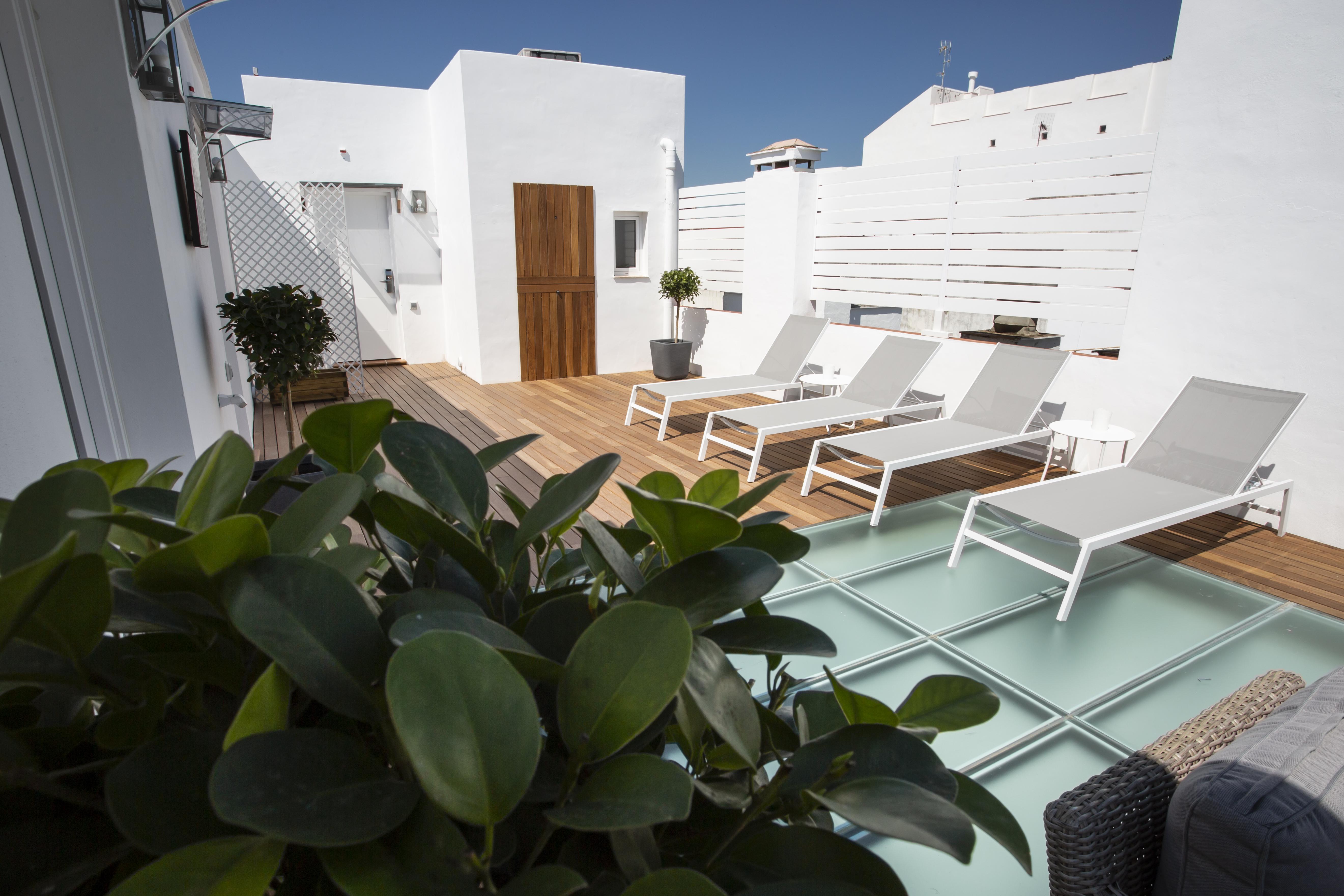 Basic Hotel Sevilla Catedral Exterior photo